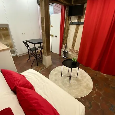 Studio Paris