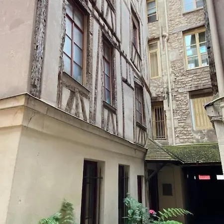 Apartment Studio